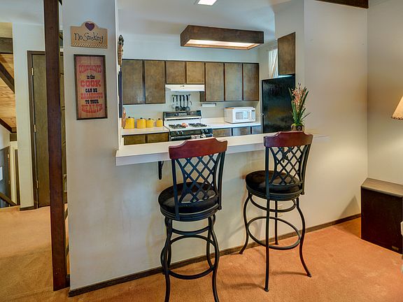 5th image of 2755 N Lake Blvd #53