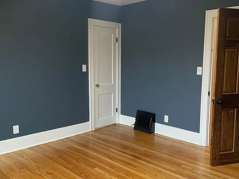 2852 Waters Rd — Photo 33