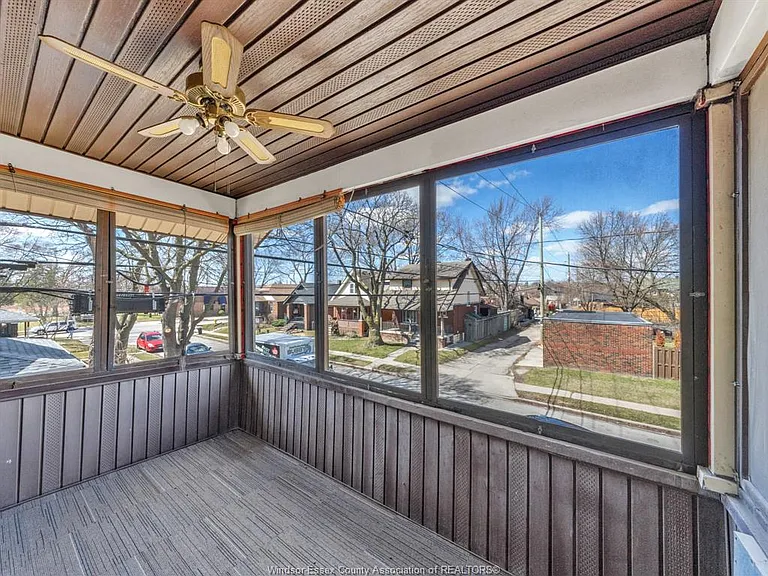 535 Pine St — Photo 16