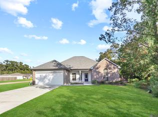 26032 Glenbrooke Dr, Denham Springs, LA 70726