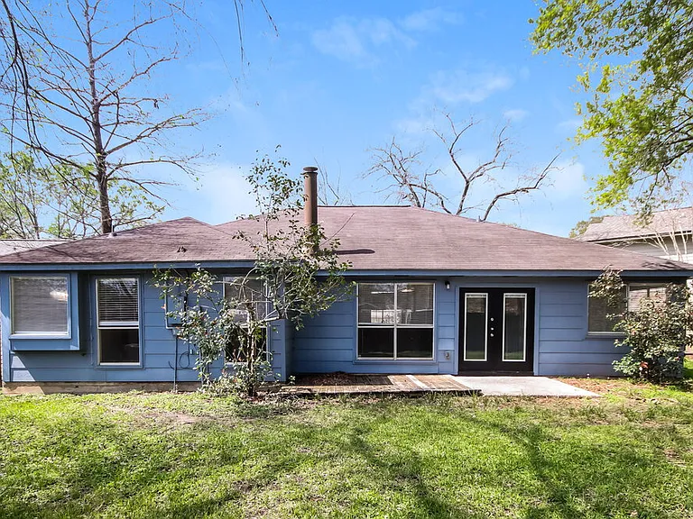 5210 Kristen Ct — Photo 16