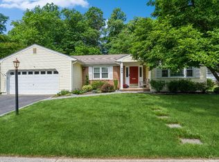 292 Brook Dr, Milltown, NJ 08850