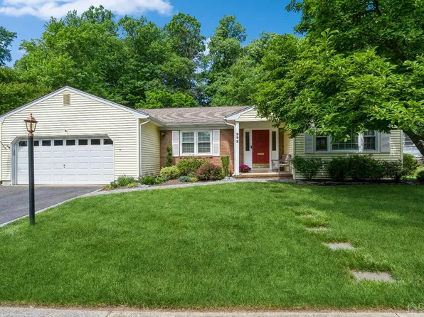 292 Brook Dr, Milltown, NJ 08850