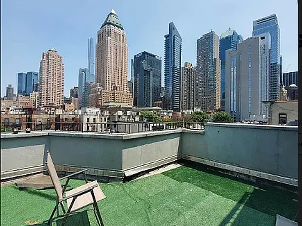 370 W 46th St #5F, New York, NY 10036