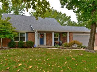 814 Westrun Dr, Ballwin, MO