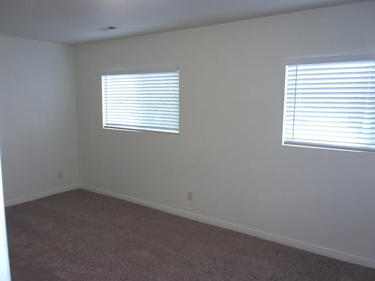 88 E Rainbow Way — Photo 26