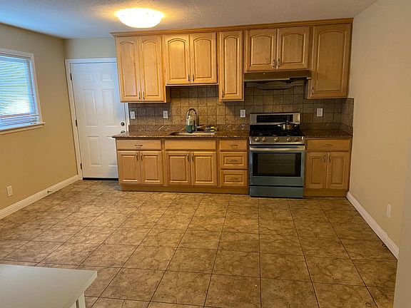 3rd image of 358 Del Monte Ave #A