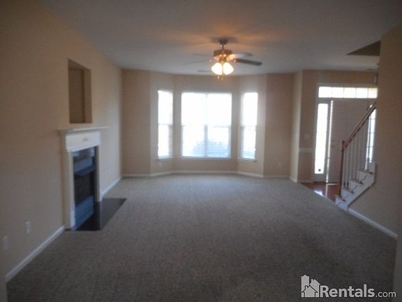 4th image of 1914 Chenault Ct