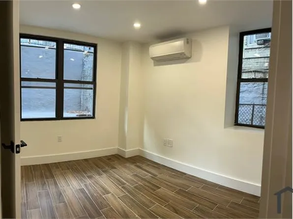 1545 Selwyn Ave, Bronx, NY