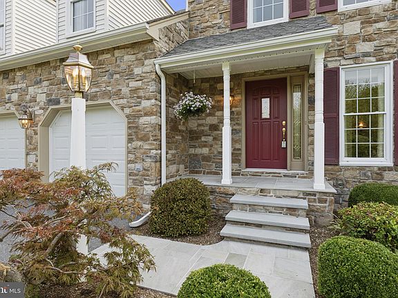 4th image of 8405 Quailwood Ln