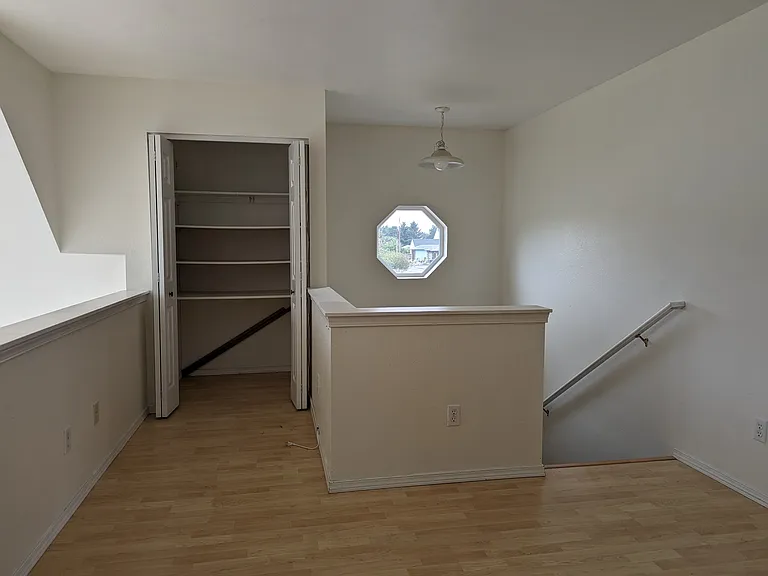 354 Canal Dr NE — Photo 13