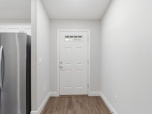 4th image of 9144 N Peachtree Way