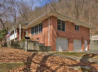 51 W Main St, Port Jervis, NY 12771