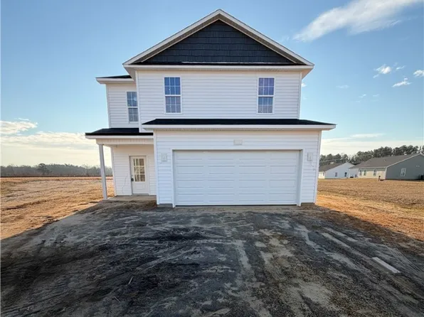 18 Chariot Cir, Lumber Bridge, NC 28357