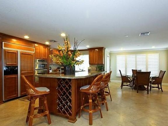 4th image of 6901 S Flagler Dr