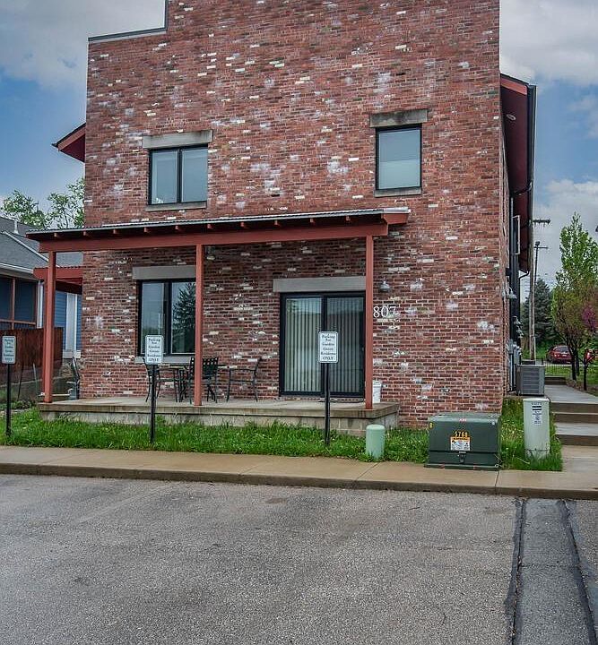 1st image of 807 S Morton St Unit 3