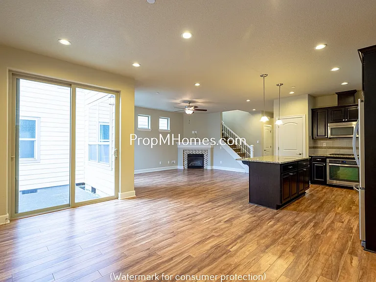 10655 SW Barber St — Photo 7