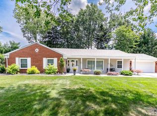 7082 Edinburgh Dr, Lambertville, MI 48144