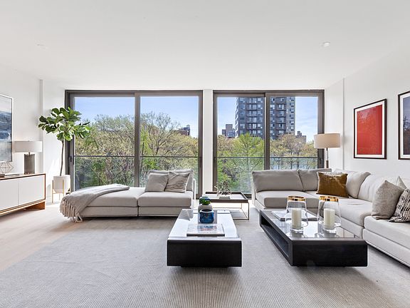 3rd image of 165 Chrystie St #5