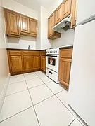 3rd image of 14137 Pershing Cres
