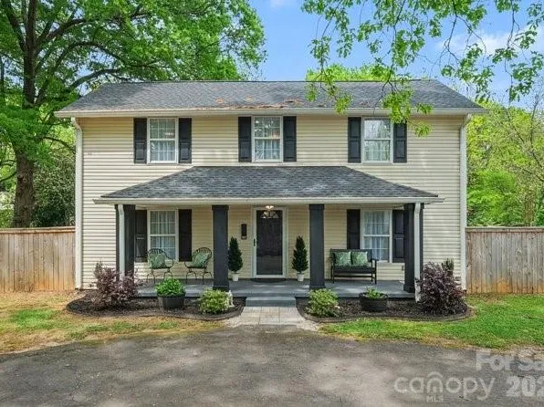500 Boger St, Mooresville, NC 28115