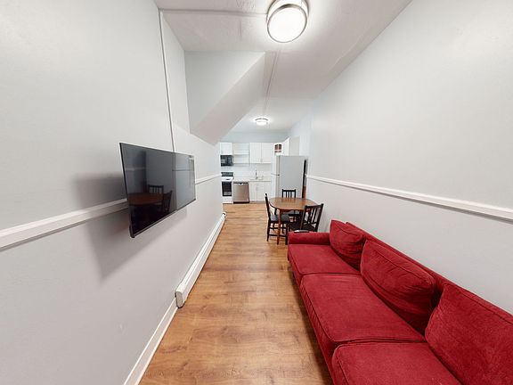 3rd image of 56 Hillside Pl #0