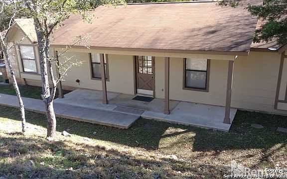 2nd image of 225 Doeskin Dr