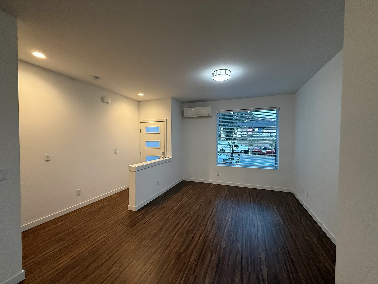 2 bed, 2.5 bath, 1750 sqft, $3,350 — Photo 2