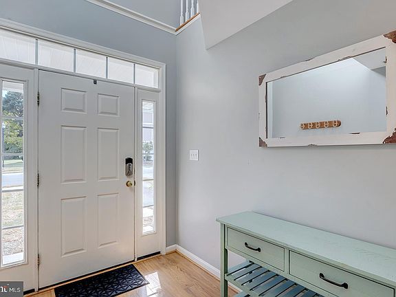 3rd image of 33829 Connecticut Ave #15