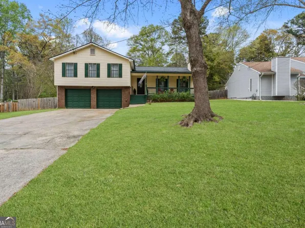 6741 Fairway Ridge Dr, Douglasville, GA 30134