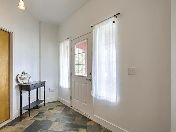 3rd image of 701 E 5th St #1-A