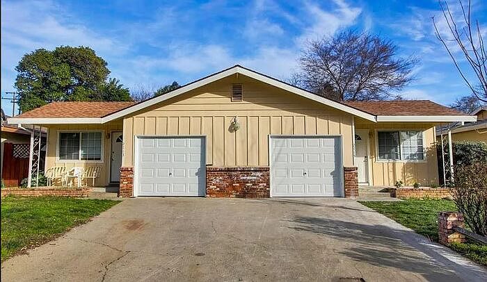 1st image of 2715 La Loma Dr