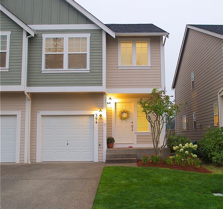 1st image of 394 NE Miramar Cir