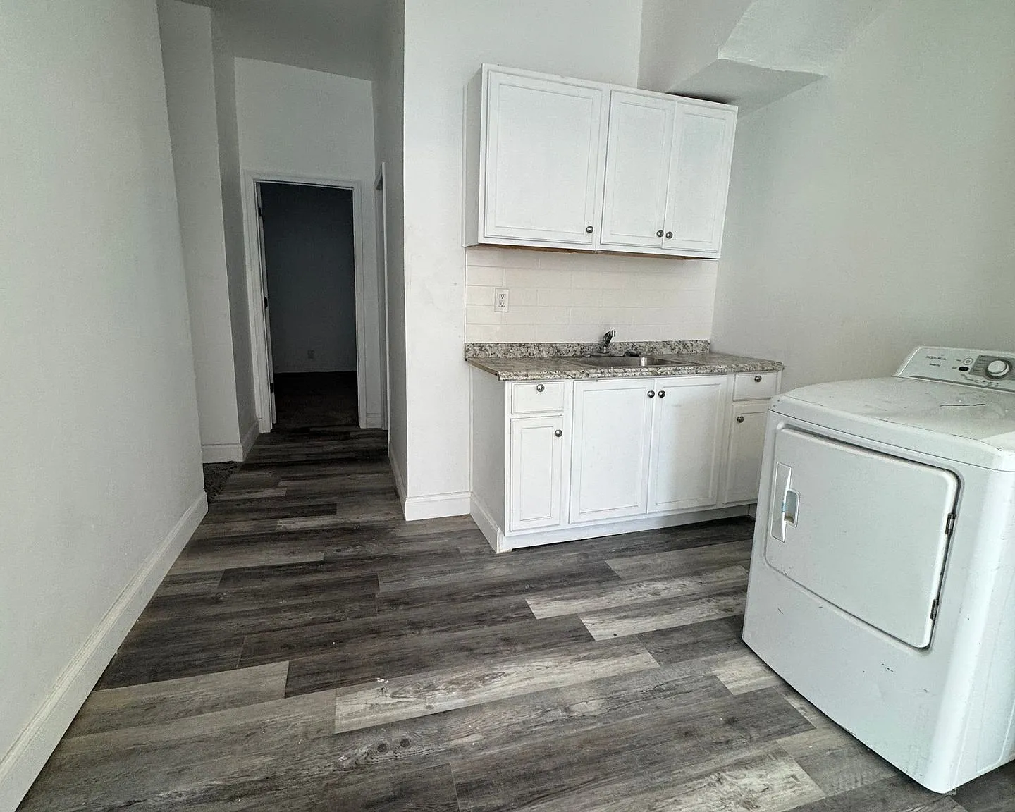 4133 Pennsgrove St — Photo 4