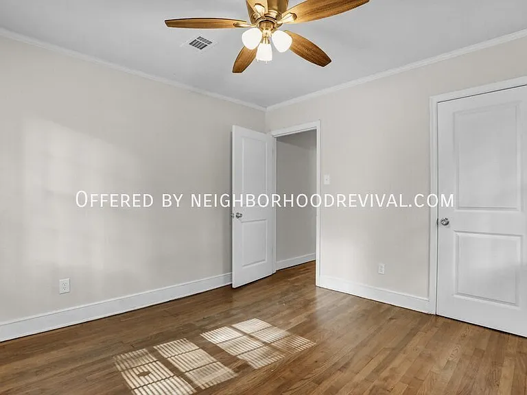 1092 Minor St — Photo 3