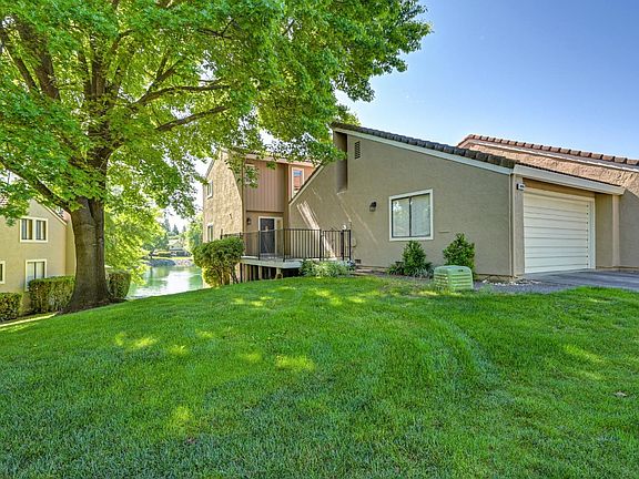 2nd image of 6986 Carreta Ln