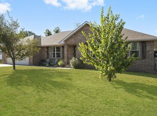 210 W Warren Ave, Ozark, MO 65721