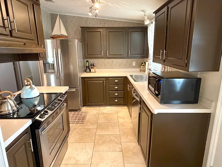 720 Water Oak Blvd — Photo 9