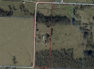 511 NW Cowan Ave, Gentry, AR 72734