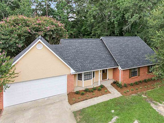 2nd image of 571 Bradford Dr