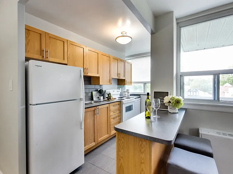 630 Roselawn Ave — Photo 69