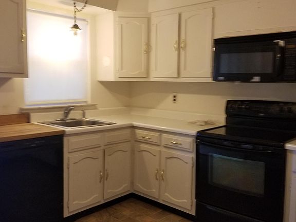 3rd image of 2 Conestoga Drive #A