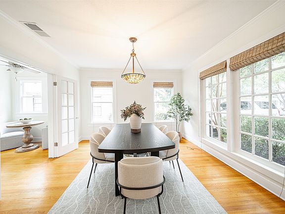 3rd image of 5322 Vanderbilt Ave