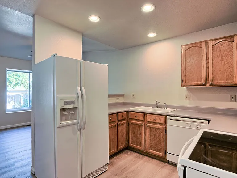 3025 W Stuart St E — Photo 13