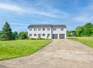 10250 Ella Ln, Pleasant Lake, MI 49272