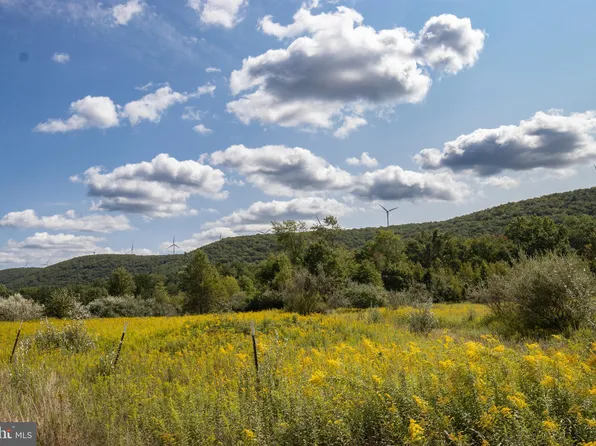 160 E Spruce St, Ringtown, PA 17967