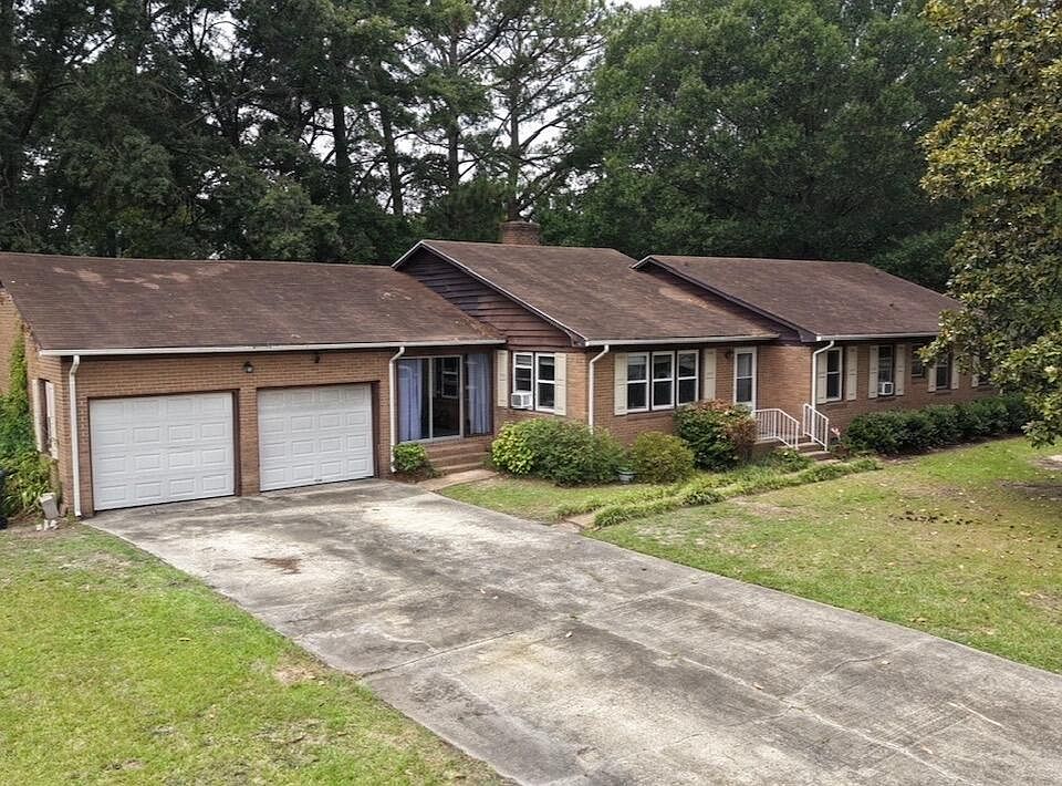 1st image of 112 Alexander Circle