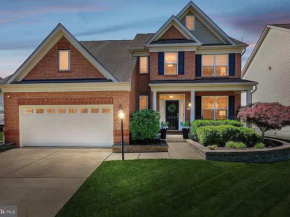 5th image of 715 Highland Meadows Dr