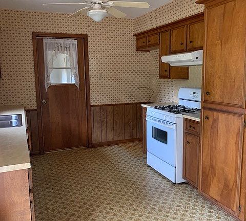 5th image of 3380 County Road 256