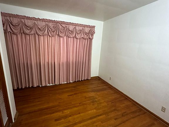2nd image of 1279 Winhurst Dr